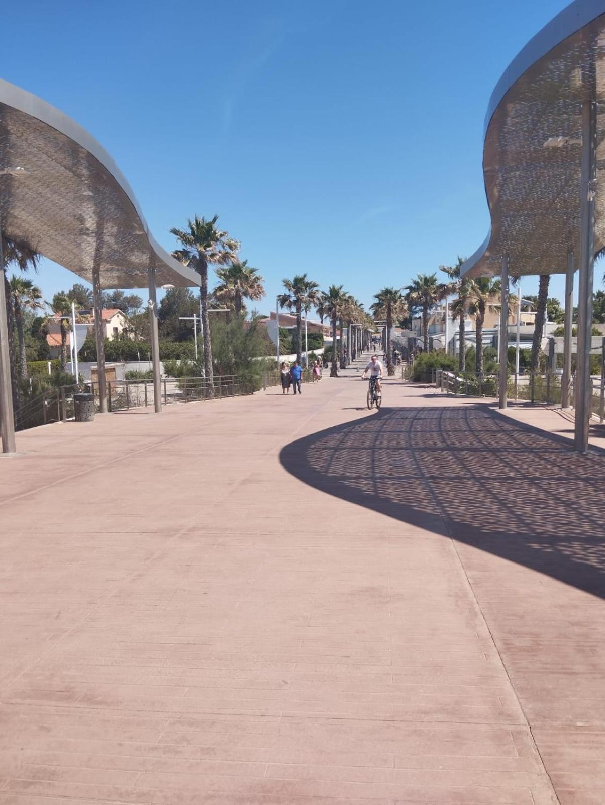 Du Cote De Chez Swann A 150 M De La Plage Vias Εξωτερικό φωτογραφία